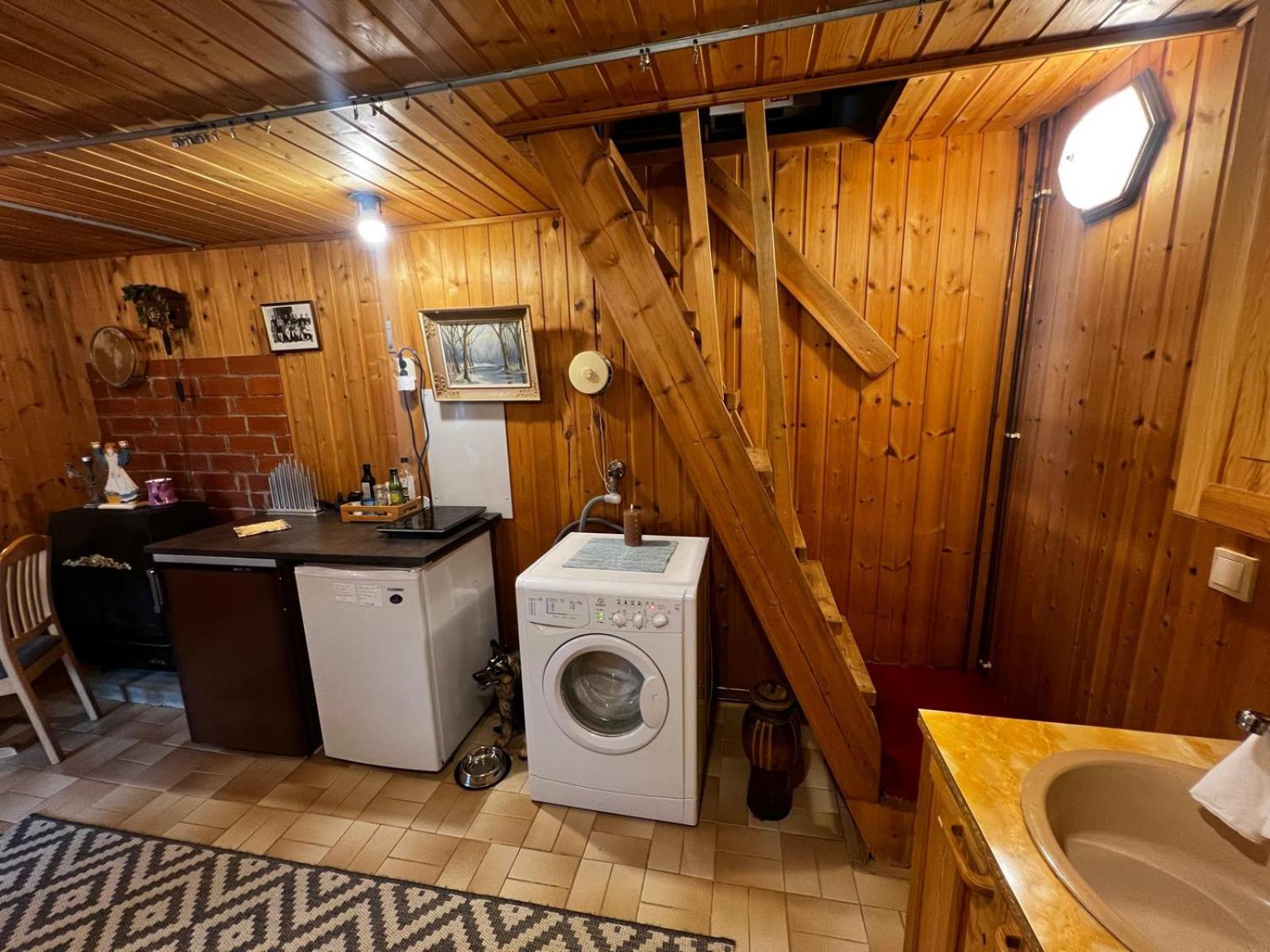 Adorable 1-Bedroom Cottage/Guesthouse In Kittilae 외부 사진